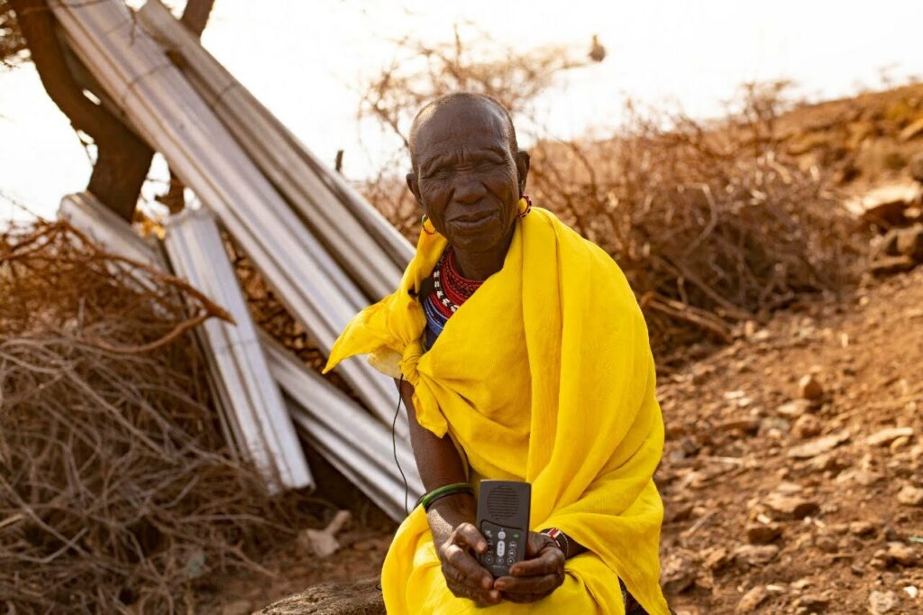 theovision-kenya-2022-08-31-at-111940-pm-old-woman-in-yellow-with-an-envoy-s_j5yjPcwH